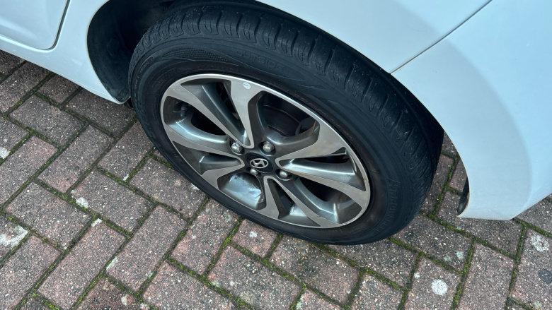 Hyundai i10 1.0 Play 5dr Petrol Hatchback